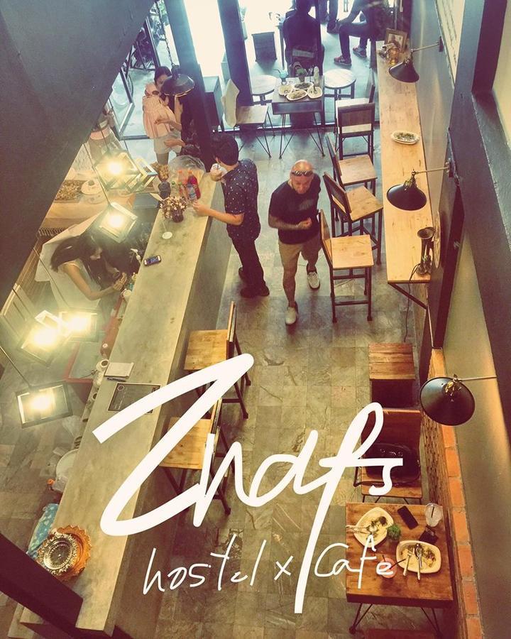 Znap'S Hostel & Cafe Chiang Mai Exterior photo