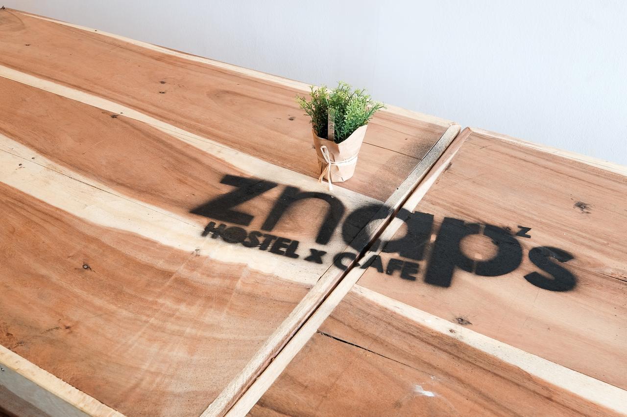 Znap'S Hostel & Cafe Chiang Mai Exterior photo