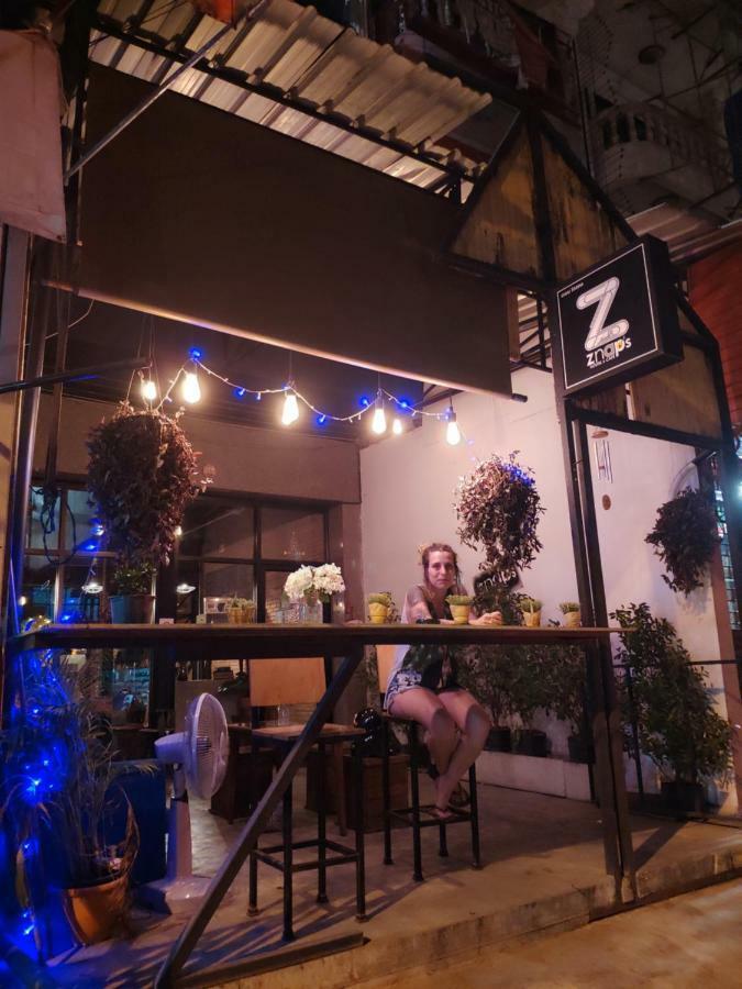 Znap'S Hostel & Cafe Chiang Mai Exterior photo