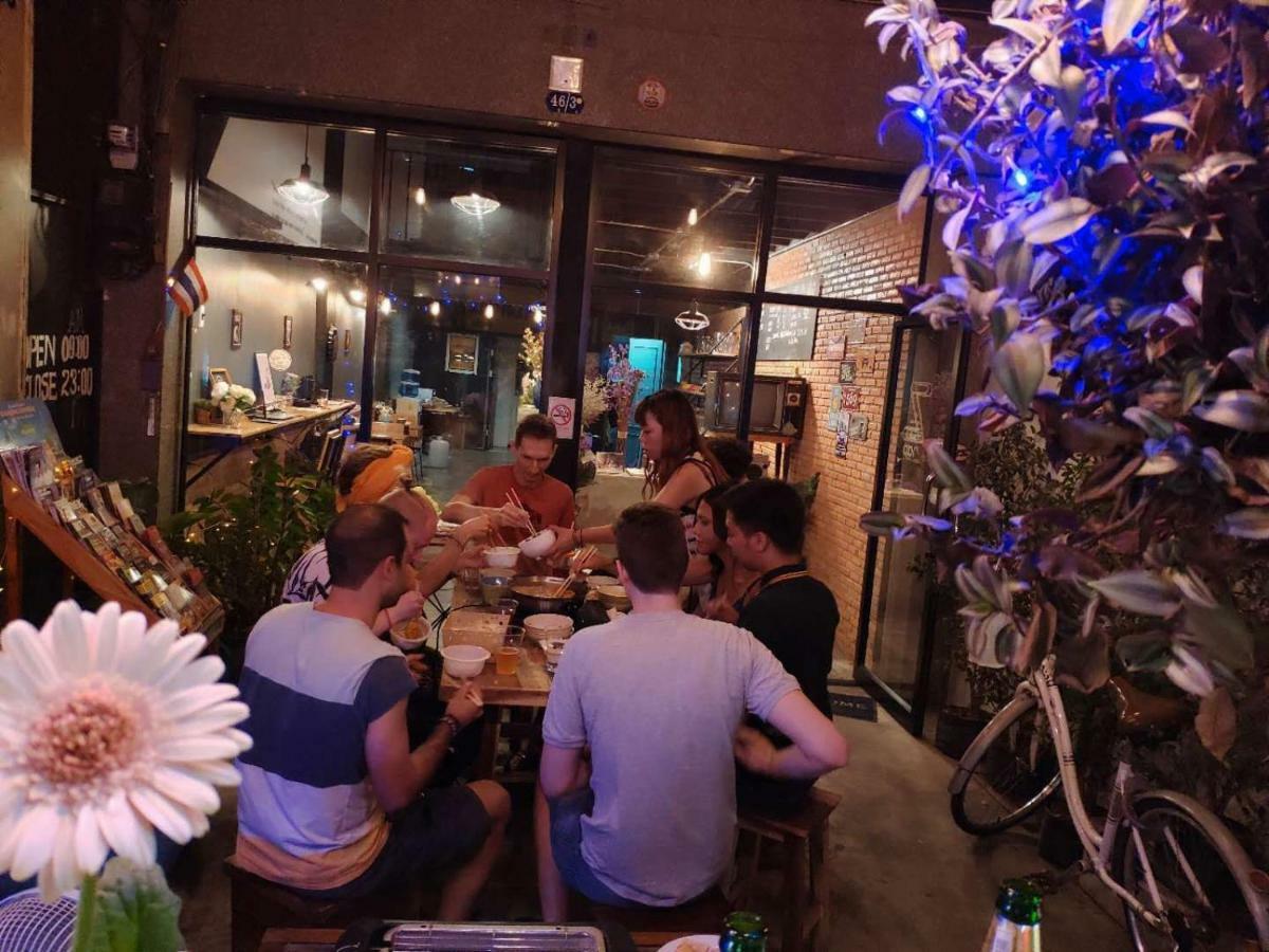 Znap'S Hostel & Cafe Chiang Mai Exterior photo